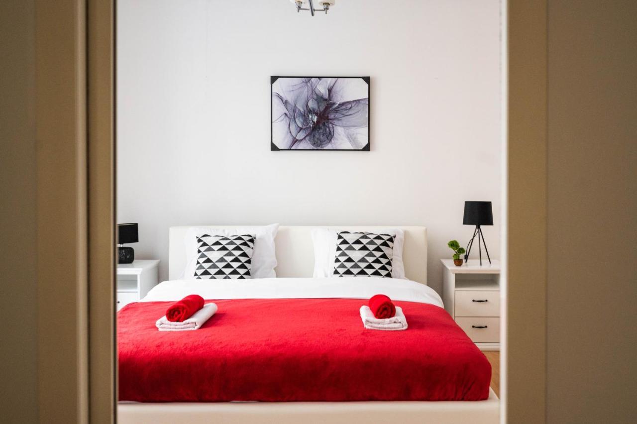 Bright And Modern 1Bdr Apartment In The Center Сараево Екстериор снимка