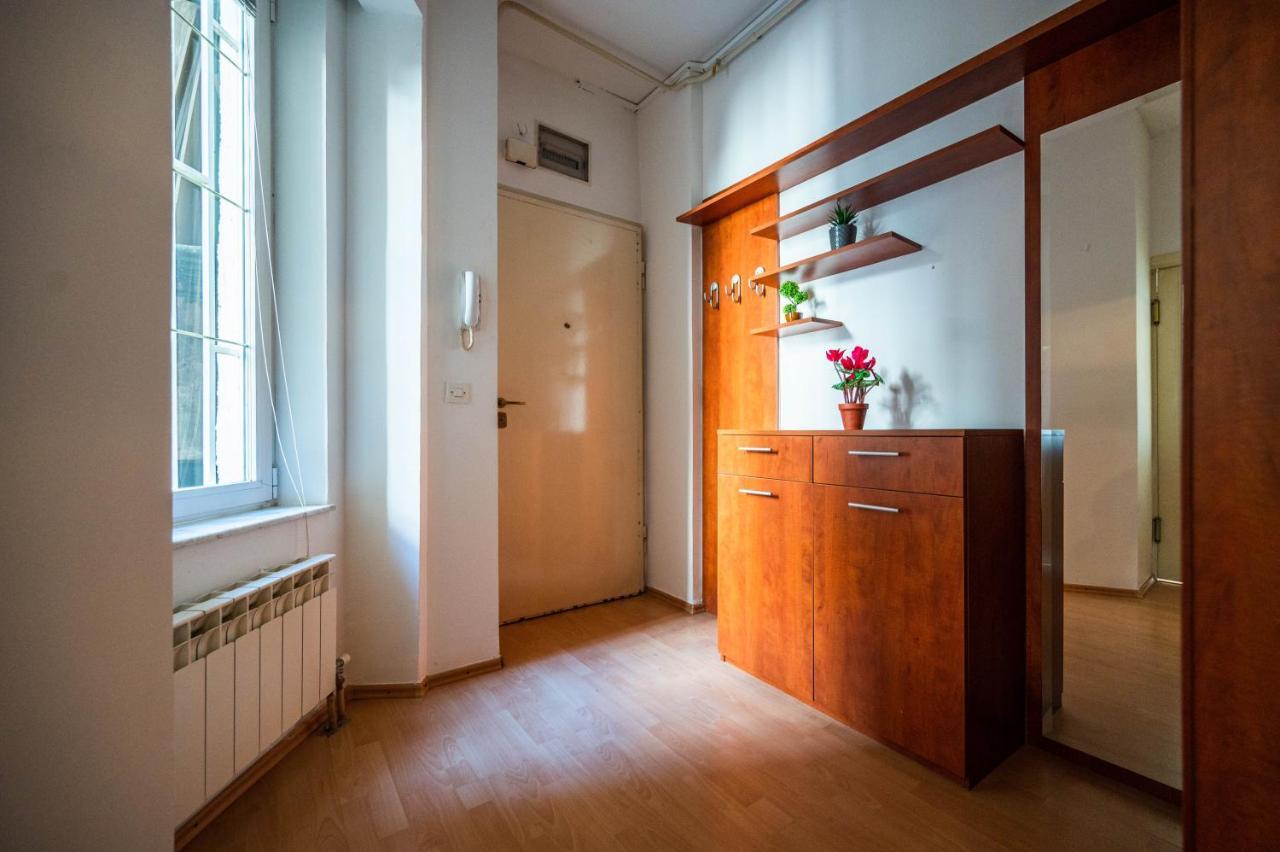 Bright And Modern 1Bdr Apartment In The Center Сараево Екстериор снимка
